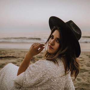 Meet your Posher, Celeste